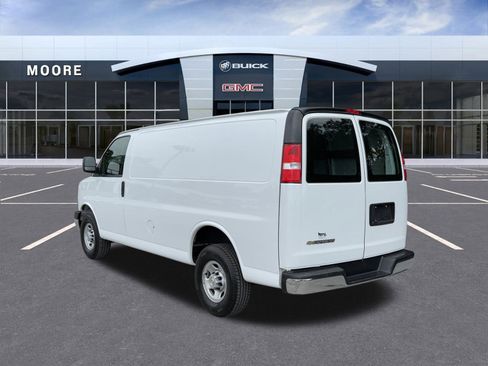 Used 2024 Chevrolet Express 2500 w/ Driver Convenience Package image 8