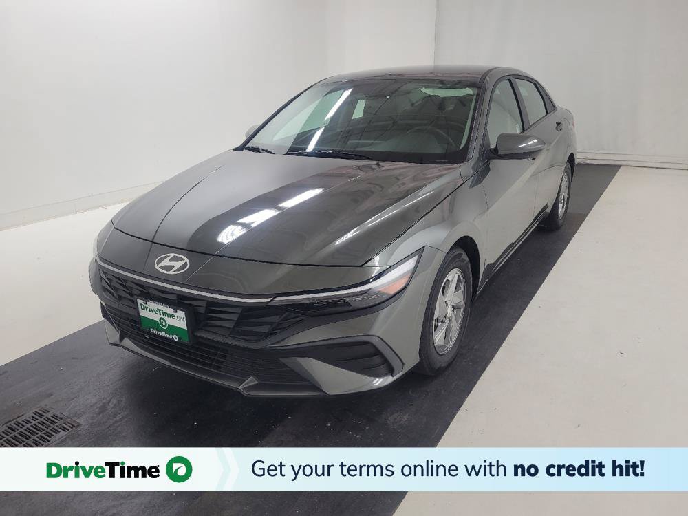 Used 2024 Hyundai Elantra SE FWD image 1