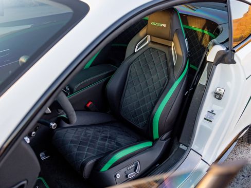 Used 2015 Bentley Continental GT3-R image 12