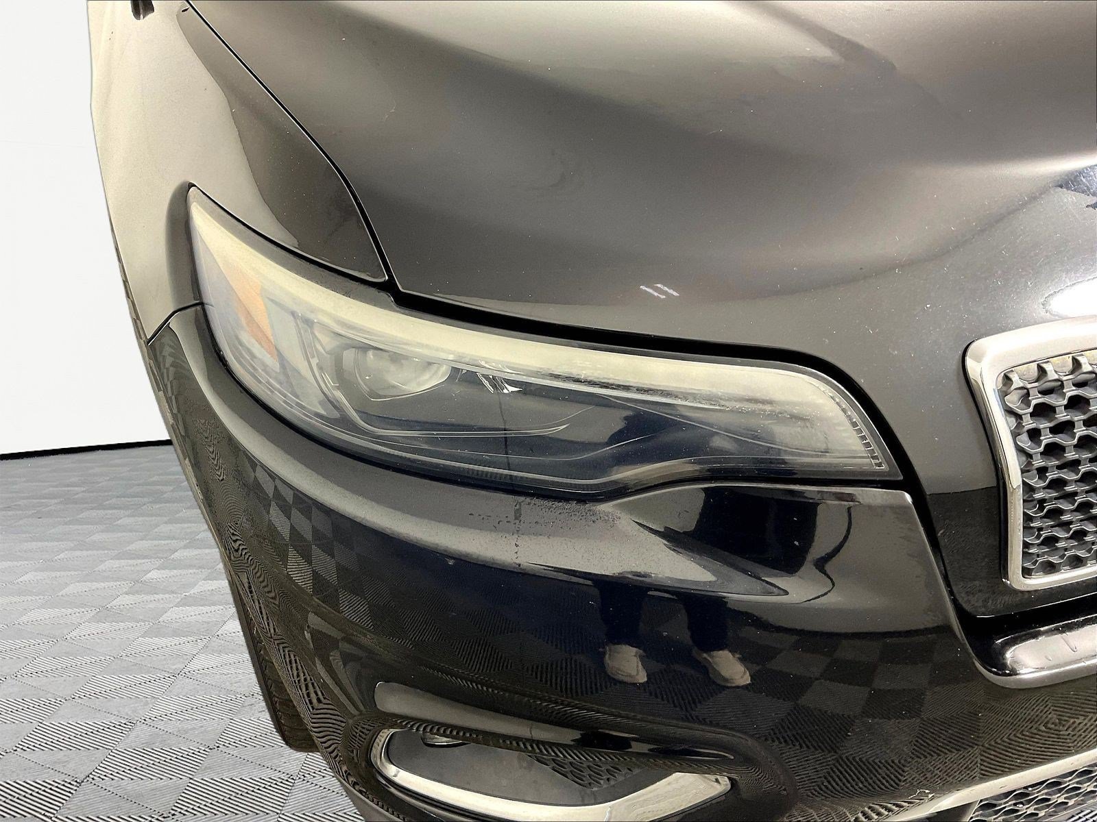 Used 2019 Jeep Cherokee Limited AWD/4WD image 31
