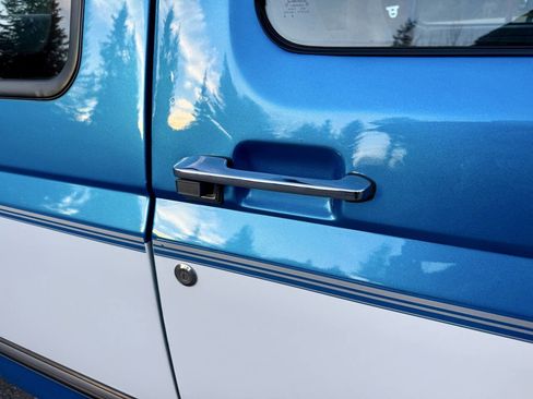 Used 1994 Ford F250 XLT image 31