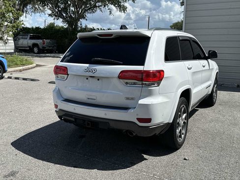 Used 2018 Jeep Grand Cherokee Limited RWD image 6