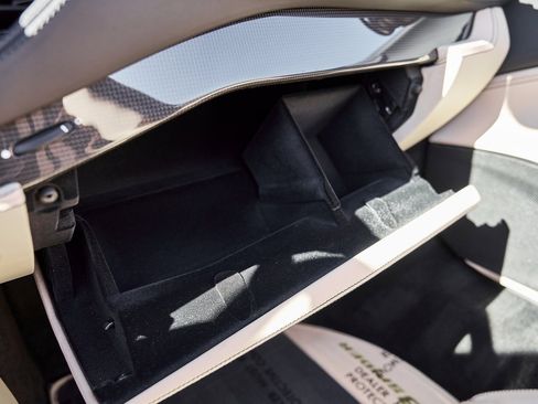 Used 2022 Ferrari F8 Tributo image 79