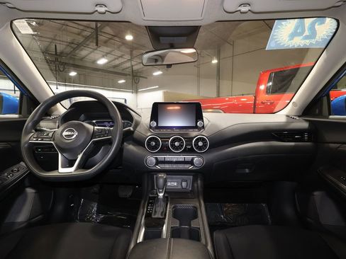 Used 2024 Nissan Sentra SV image 27