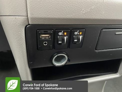 Used 2015 Toyota Sienna XLE image 34