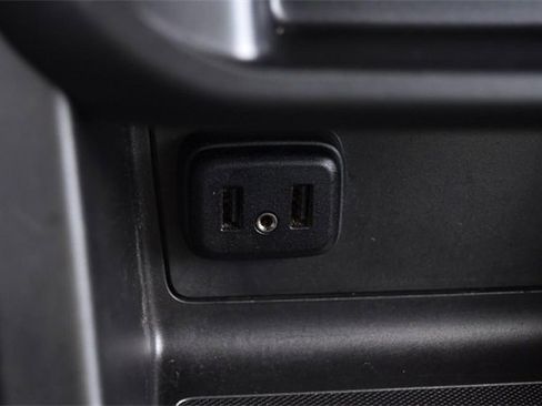 Used 2022 Chevrolet Colorado W/T w/ Custom Special Edition image 16