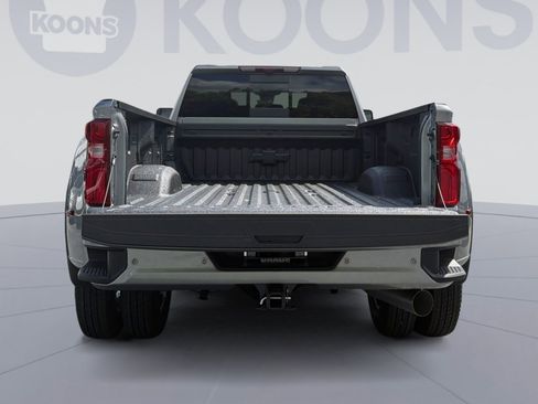 New 2026 Chevrolet Silverado 3500 High Country w/ High Country Premium Package AWD/4WD image 19