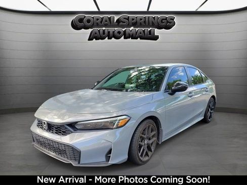 Used 2025 Honda Civic Sport image 4