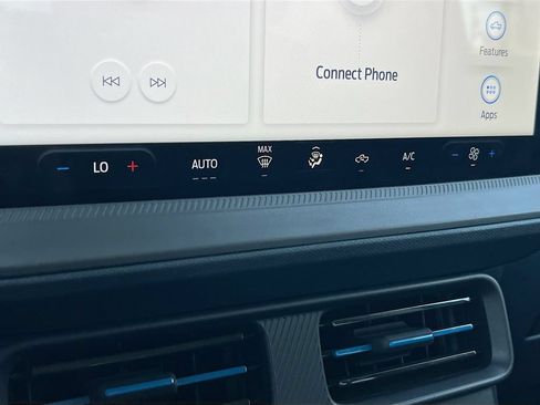 Used 2025 Ford Maverick Lobo AWD/4WD image 15