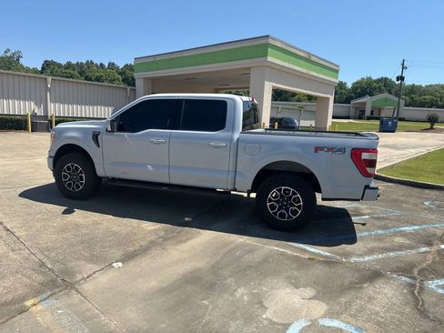Used 2022 Ford F150 Lariat AWD/4WD image 9