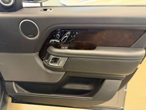 Used 2020 Land Rover Range Rover HSE image 56