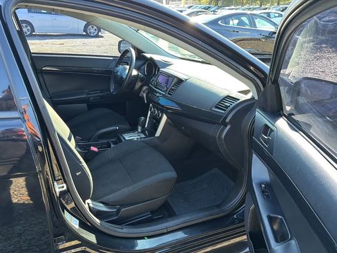 Used 2016 Mitsubishi Lancer ES FWD image 25