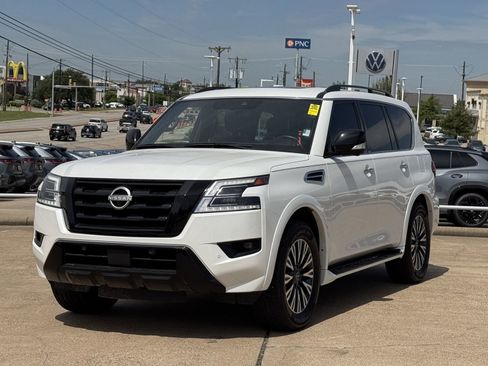 Used 2023 Nissan Armada SL w/ Midnight Edition Package RWD image 8