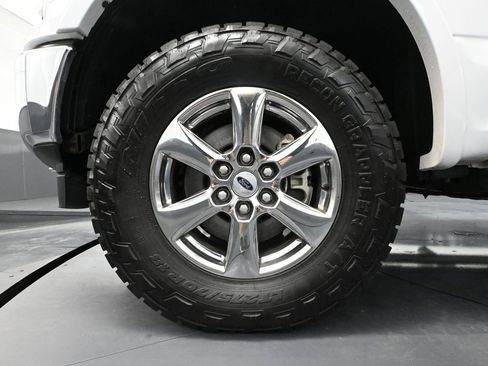 Used 2019 Ford F150 Lariat w/ Equipment Group 502A Luxury image 18