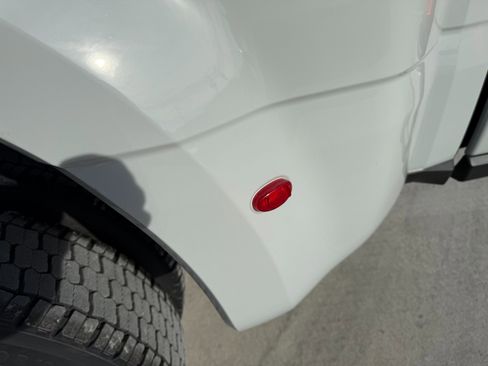 Used 2026 Ford F450 Platinum w/ Platinum Plus Package image 10