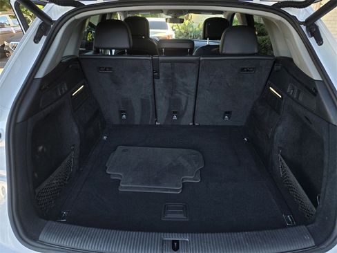 Used 2018 Audi Q5 2.0T Premium Plus w/ Premium Plus Package image 33