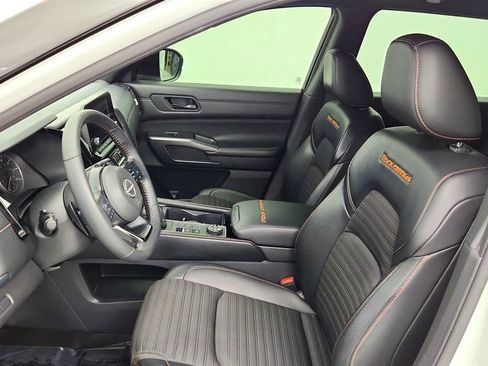 Used 2024 Nissan Pathfinder Rock Creek AWD/4WD image 19