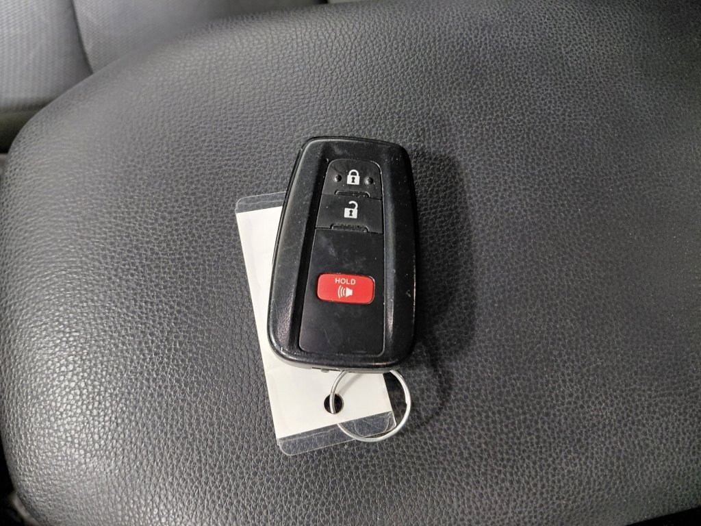 Used 2025 Toyota RAV4 XLE w/ Weather Package AWD/4WD image 37