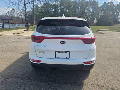 Used 2018 Kia Sportage LX image 7