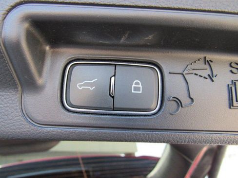 Used 2025 Ford Explorer ST-Line AWD/4WD image 40