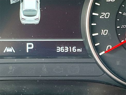 Used 2023 Kia Stinger GT2 w/ Red Interior Color Package image 12