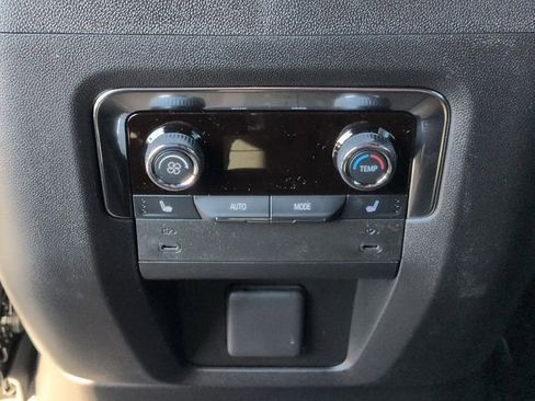 New 2026 Chevrolet Suburban Premier image 19