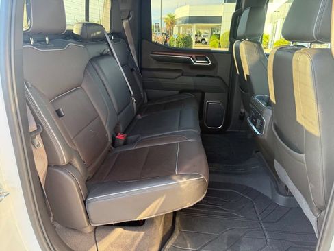 Used 2022 GMC Sierra 1500 Denali w/ Denali Reserve Package AWD/4WD image 22