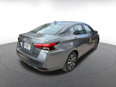 Used 2025 Nissan Versa SV image 7