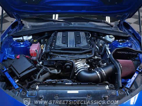 Used 2018 Chevrolet Camaro ZL1 RWD image 33