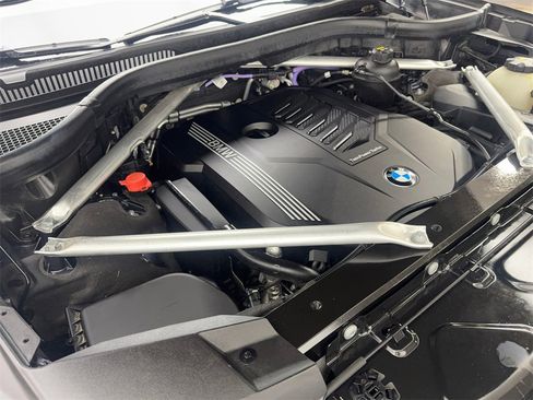 Used 2022 BMW X7 xDrive40i w/ M Sport Package image 85