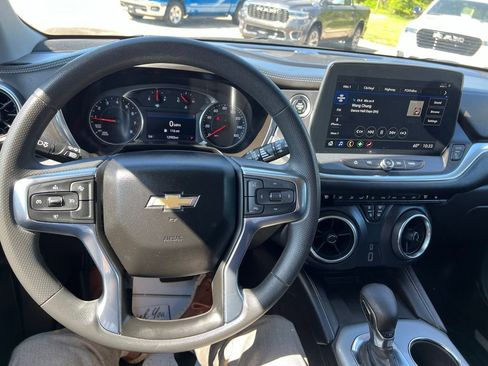Used 2024 Chevrolet Blazer LT w/ Convenience Package FWD image 30