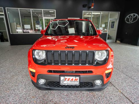 Used 2020 Jeep Renegade Altitude AWD/4WD image 6