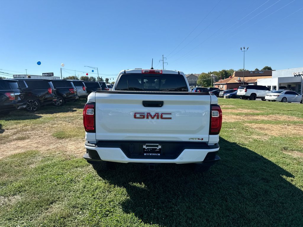 Used 2023 GMC Canyon AT4 w/ AT4 Premium Package AWD/4WD image 18