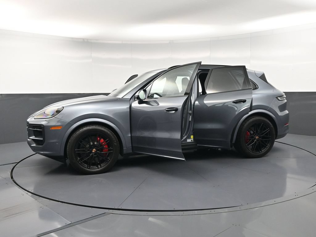 Certified 2026 Porsche Cayenne S AWD/4WD image 35