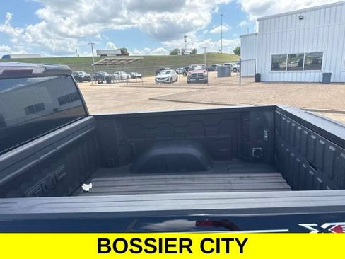 Certified 2023 GMC Sierra 1500 SLT AWD/4WD image 9