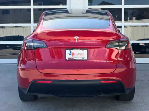 Used 2023 Tesla Model Y Long Range AWD/4WD image 4