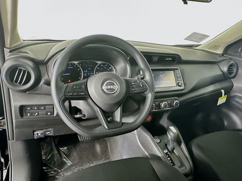 New 2025 Nissan Kicks Play S FWD image 13