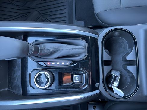 Used 2024 Chevrolet Colorado Trail Boss w/ Advanced Trailering Package image 14