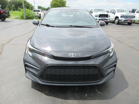 Used 2023 Toyota Corolla SE w/ Carpet Mat Package (TMS) FWD image 11