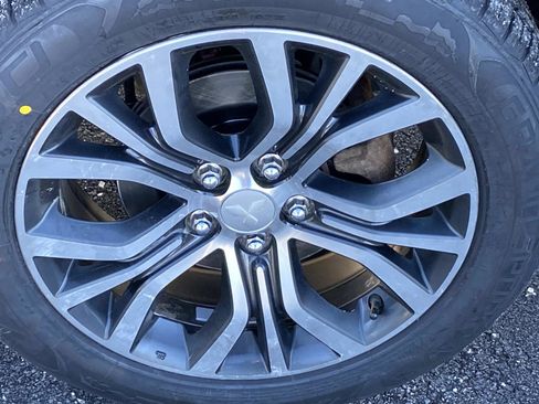 Used 2018 Mitsubishi Outlander ES image 20