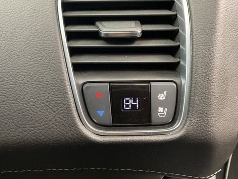 Certified 2015 Chevrolet Corvette Stingray Z51 w/ 2LT Preferred Equipment Group image 24