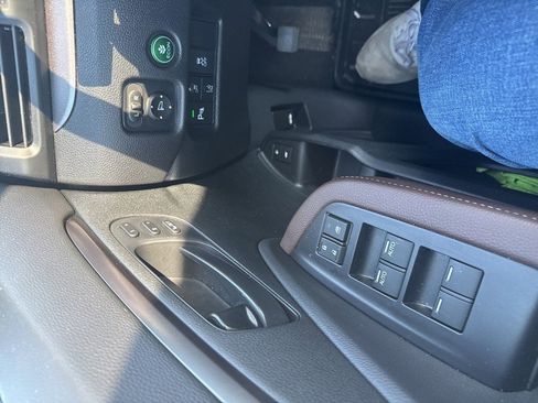 Used 2025 Honda Passport EX-L image 13