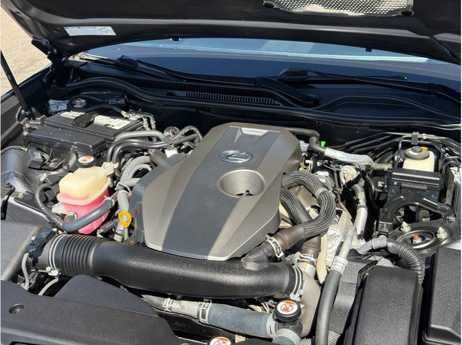 Used 2018 Lexus RC 300 w/ Premium Package RWD image 28
