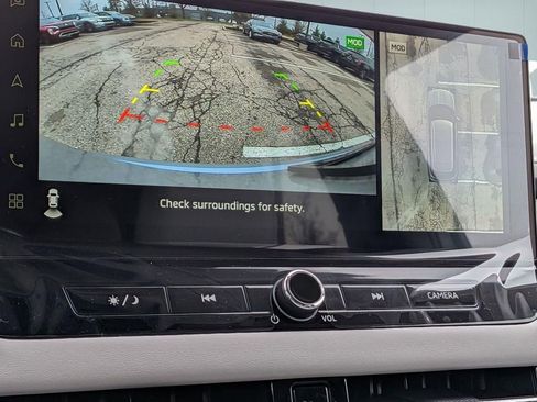 New 2026 Mitsubishi Outlander SE image 25