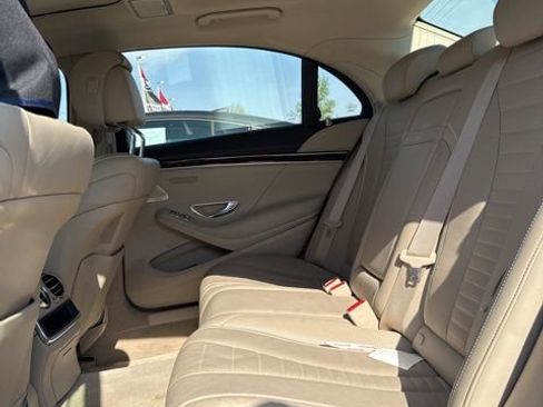 Used 2016 Mercedes-Benz S 550 4MATIC Sedan image 9