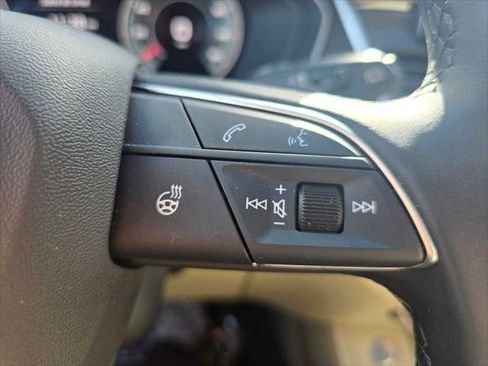 Certified 2025 Audi Q5 2.0T Premium w/ Convenience Plus Package image 32