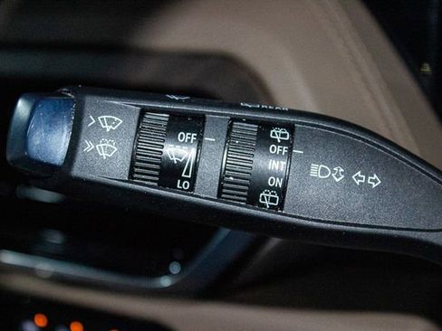 Used 2025 GMC Yukon XL Denali image 26