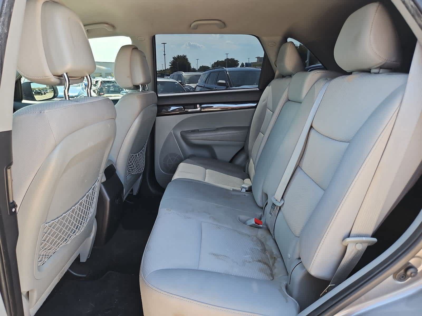 Used 2011 Kia Sorento 2WD w/ Convenience Pkg image 18
