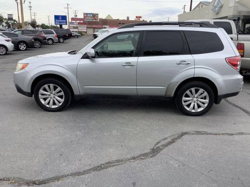 Used 2011 Subaru Forester 2.5X Limited AWD/4WD image 17