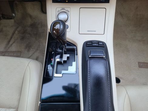 Used 2014 Lexus ES 350 w/ Luxury Package FWD image 15